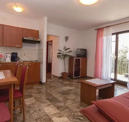 Apartment Pavlovic *