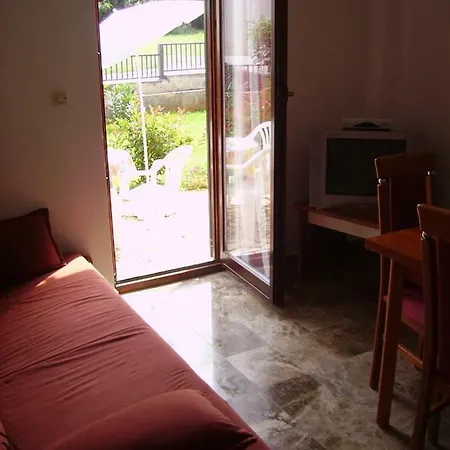 Apartment Pavlovic *